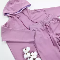 Дитячий весняний трикотажний костюм без утеплення  бузок 98, 104, 110. Дитячий весняний трикотажний костюм без утеплення  бузок 98, 104, 110.