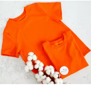 Помаранчева  дитяча футболочка без принта 98,104, 110р. Помаранчева  дитяча футболочка без принта 98,104, 110р.